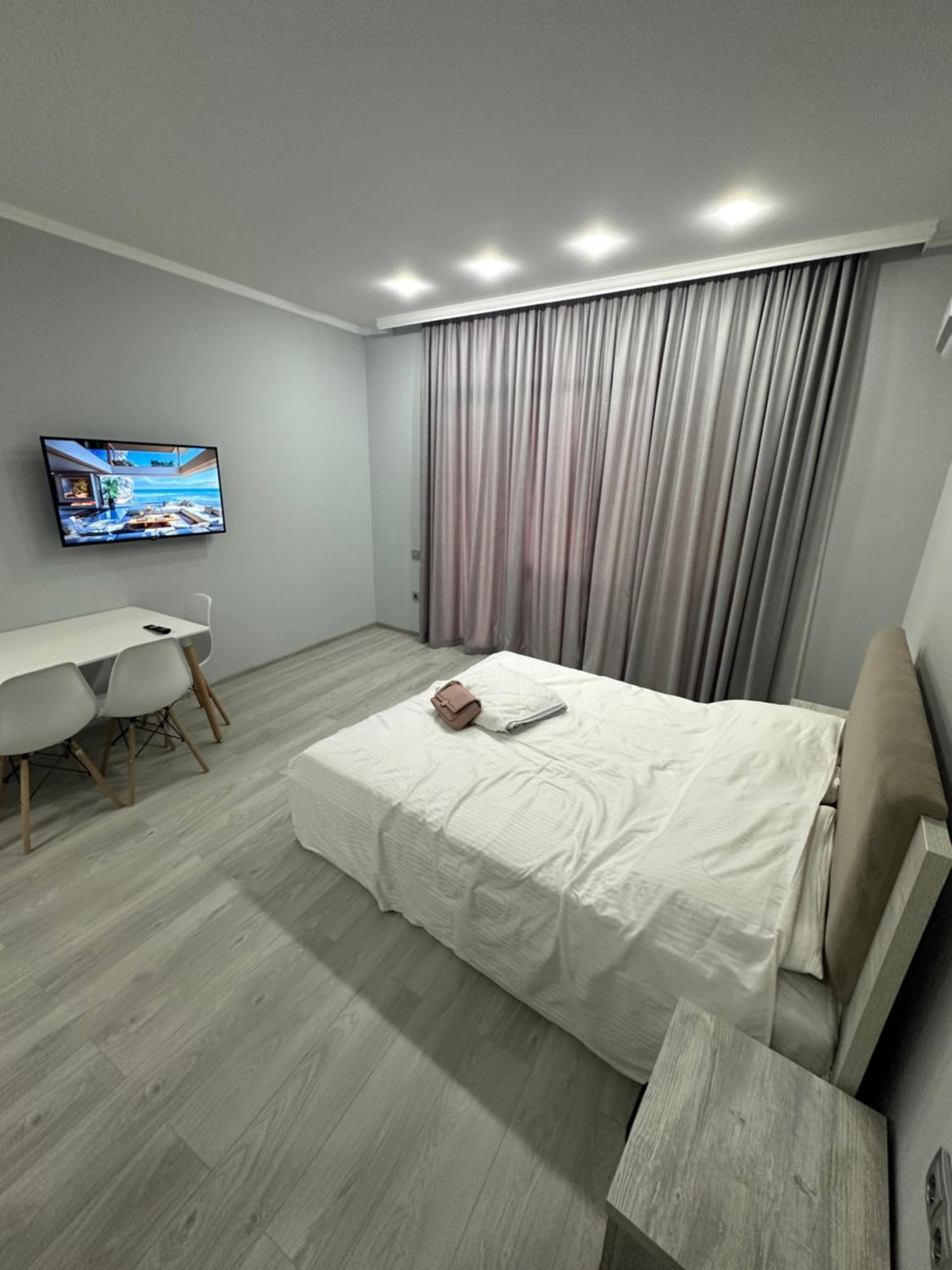 Bi Residence Sea View Luxury Batoumi Extérieur photo
